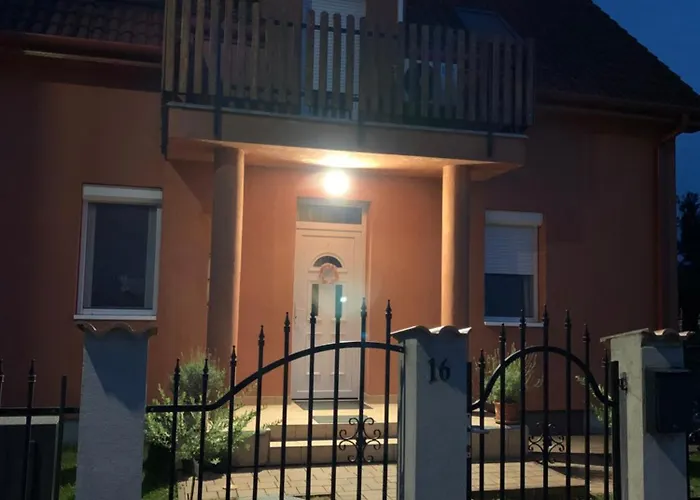 Feher Orchidea Apartman